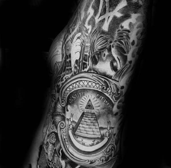 tatouage pyramide egypte 92