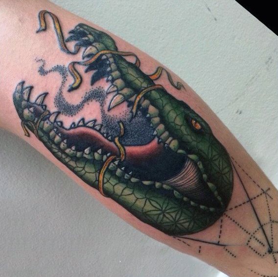 tatouage alligator 148