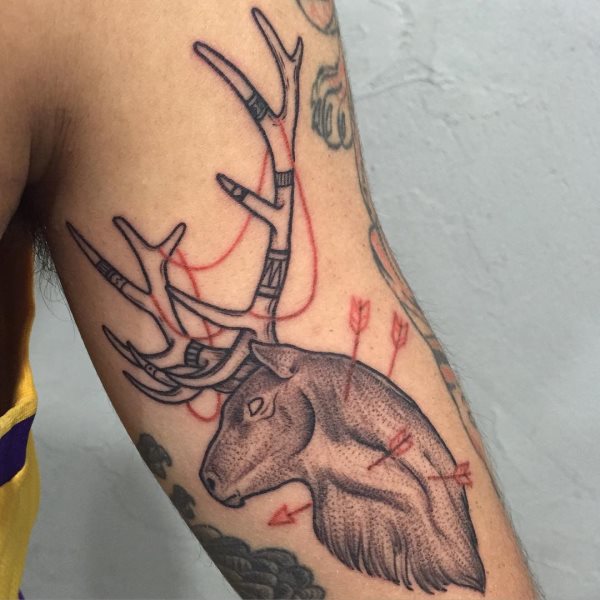 tatouage cerf 144