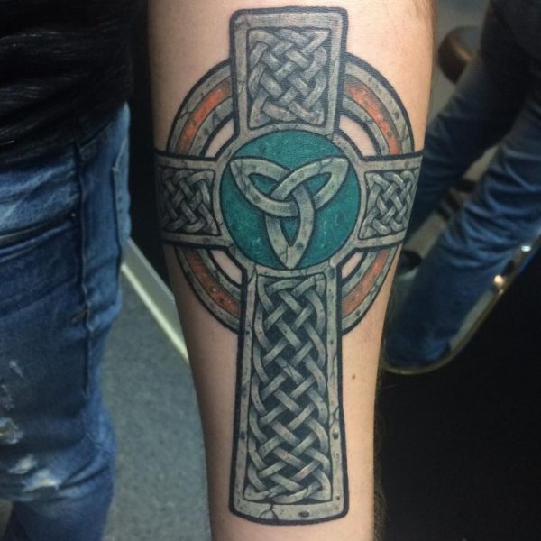 tatouage croix 114