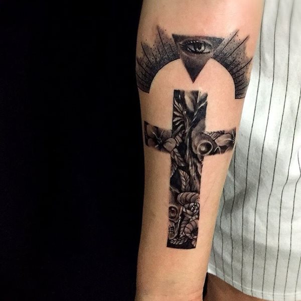 tatouage croix 164