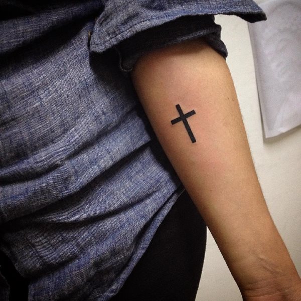 tatouage croix 184