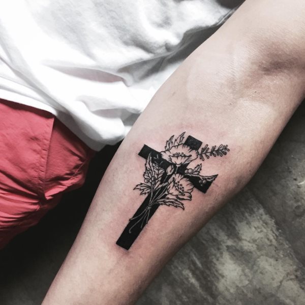tatouage croix 266