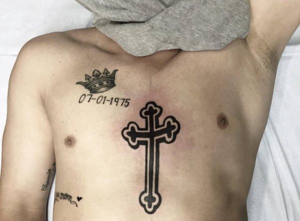 tatouage croix 272