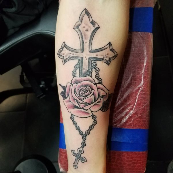 tatouage croix 286