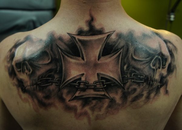 tatouage croix 422