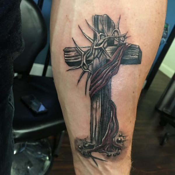 tatouage croix 592