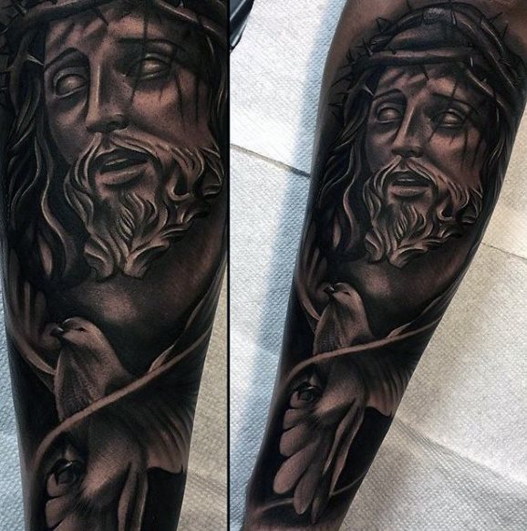 tatouage jesus christ 108