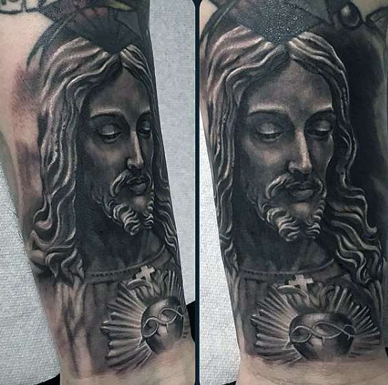 tatouage jesus christ 154