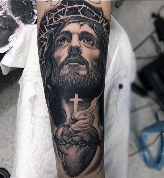tatouage jesus christ 216