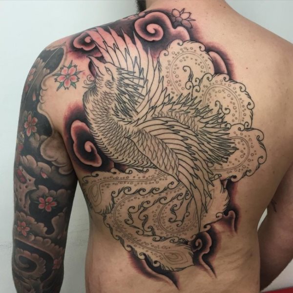 tatouage phoenix 214