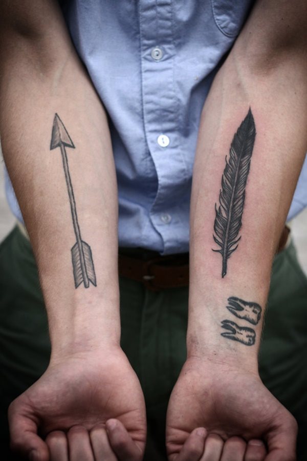 tatouage plume 166