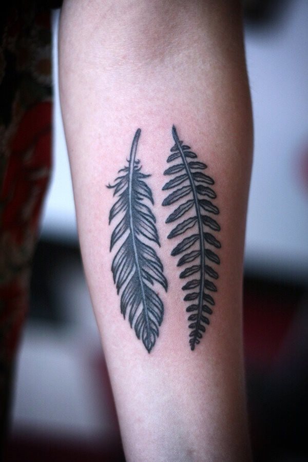 tatouage plume 208