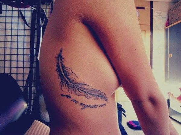 tatouage plume 58