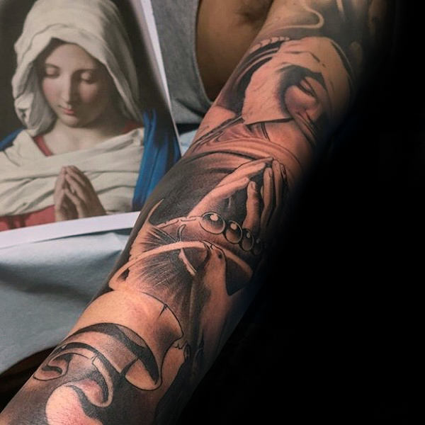 tatouage vierge marie 154