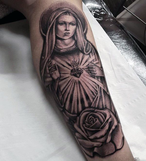 tatouage vierge marie 92