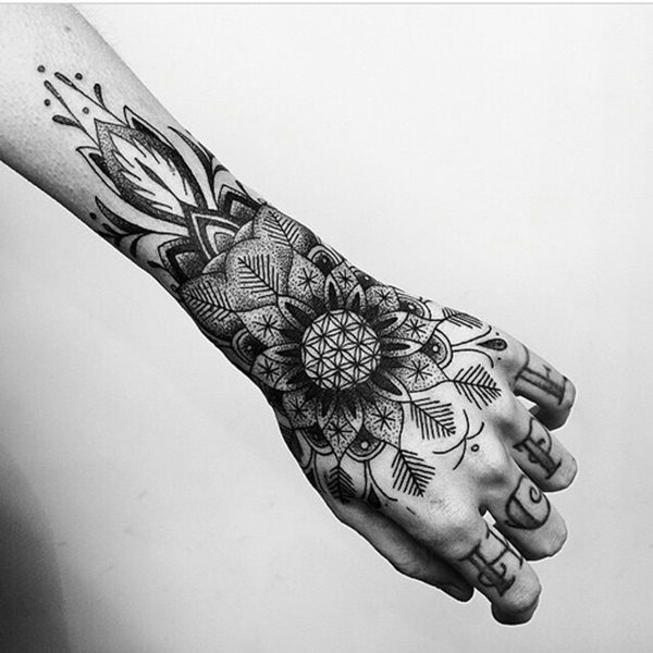 hand tattoo 533