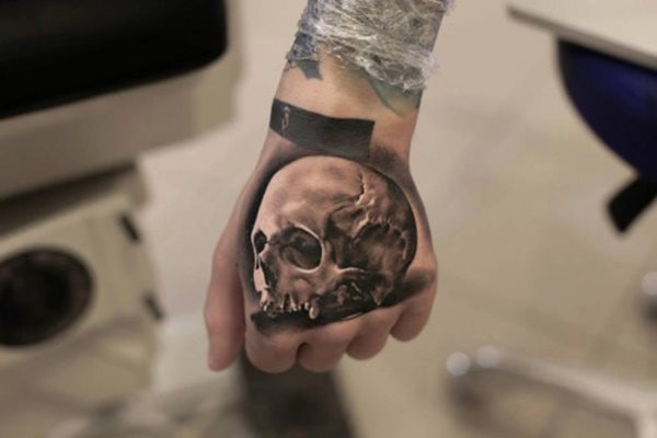 hand tattoo 869