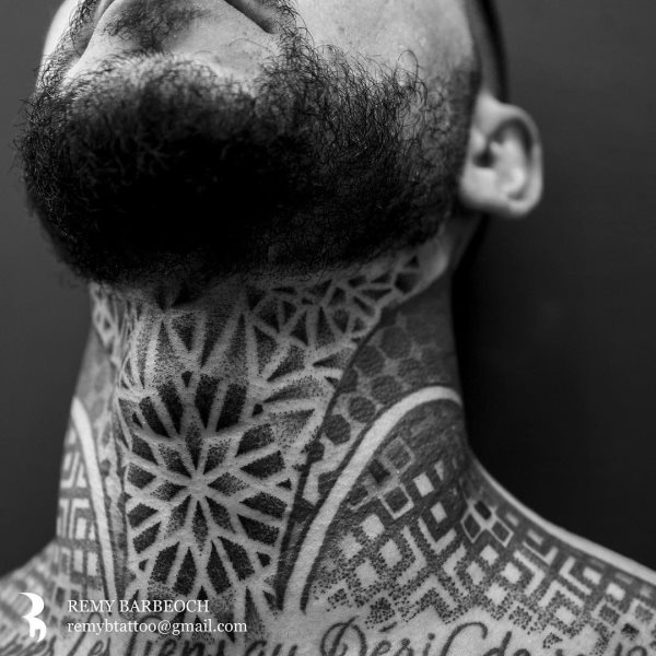 neck tattoo 41