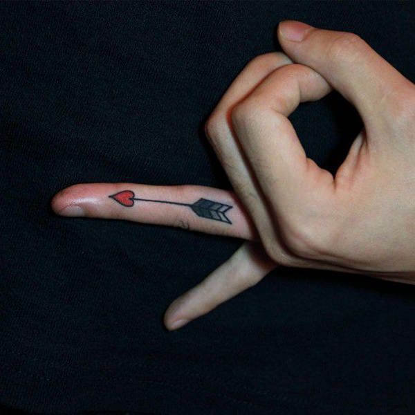tatuaggio freccia 123
