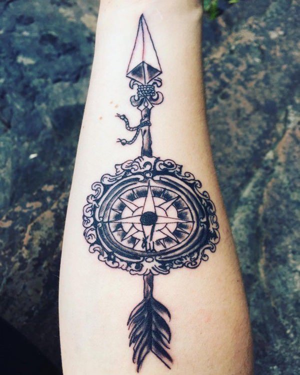 tatuaggio freccia 124
