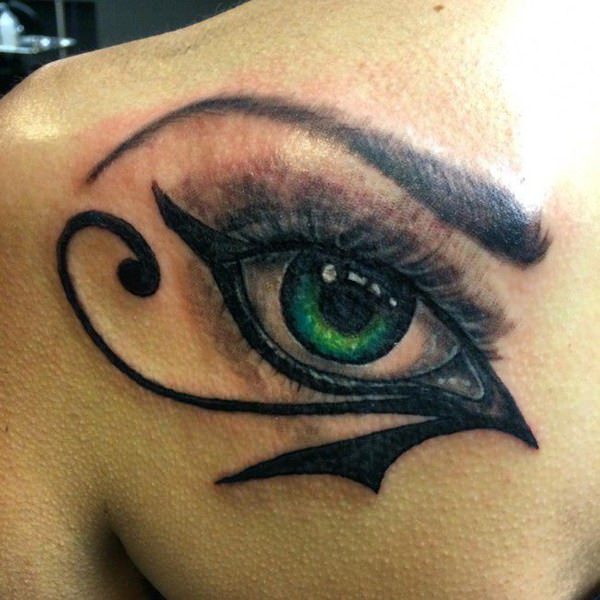 tatuaggio occhi 170