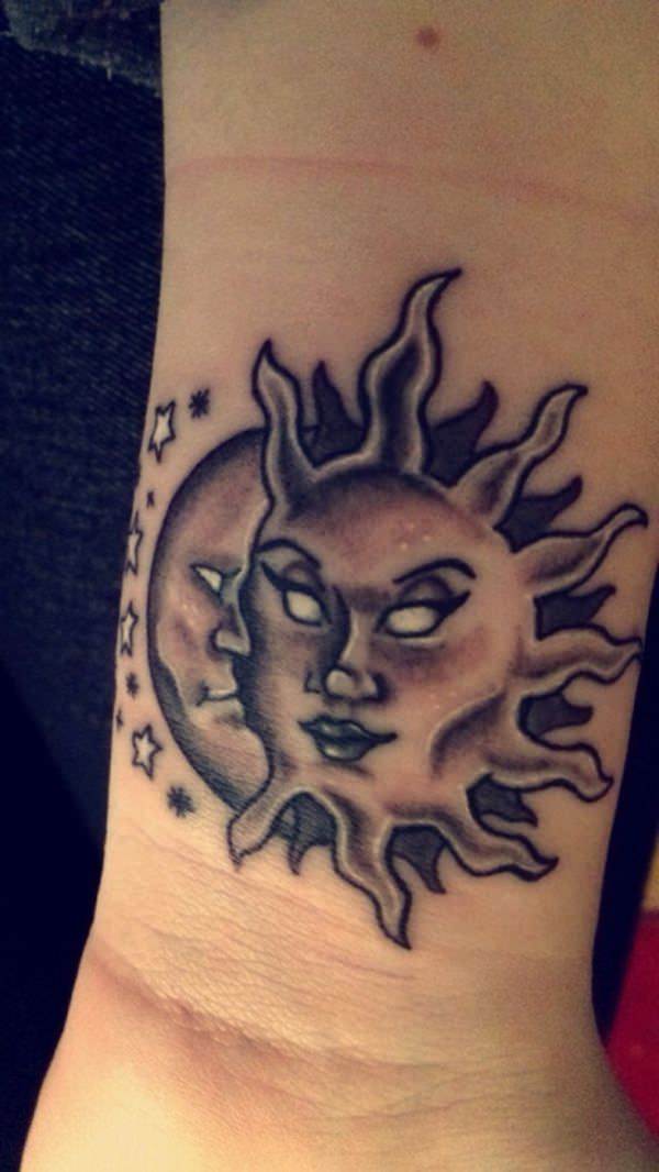 tatuaggio sole e luna 137