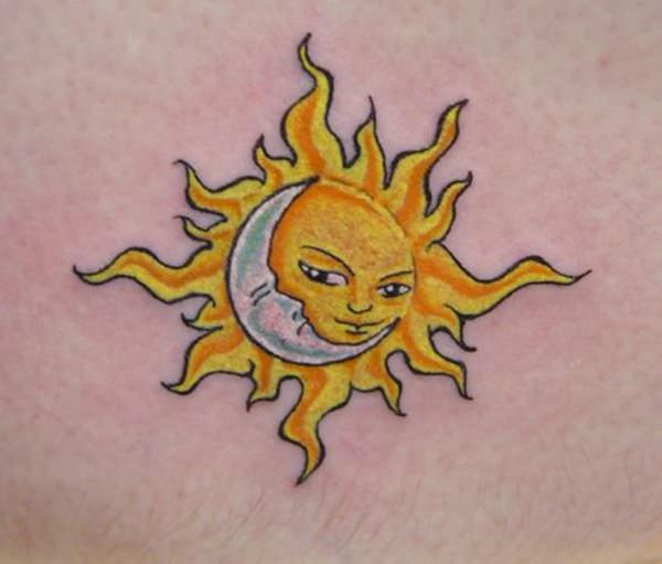tatuaggio sole e luna 153