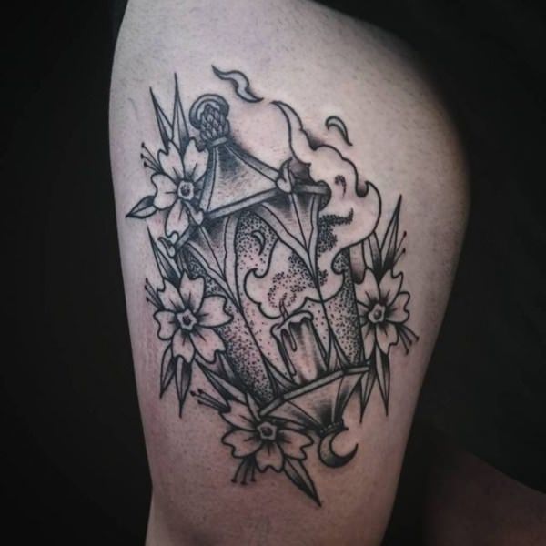 tatuaggio coscia gamba 185