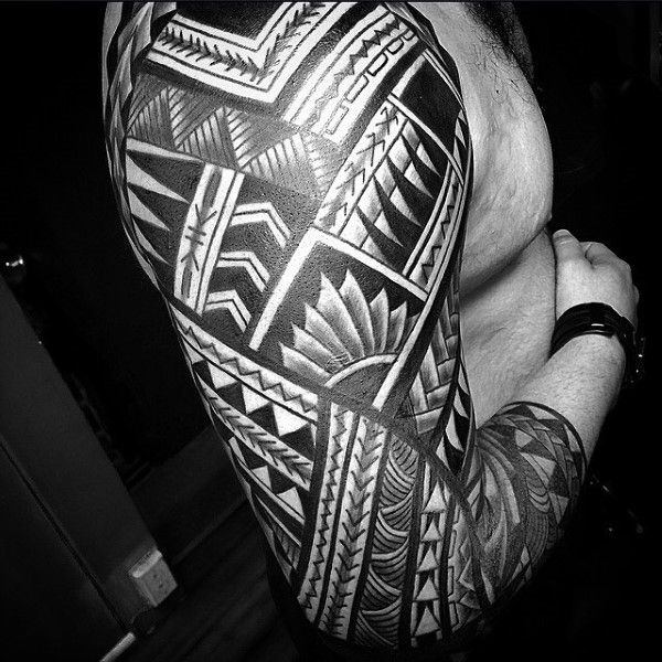 tatuaggio tribale 210