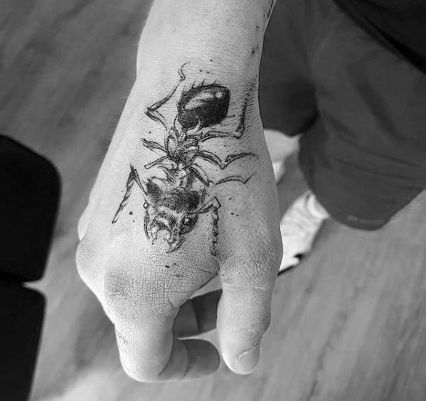 tatuaggio formica 124