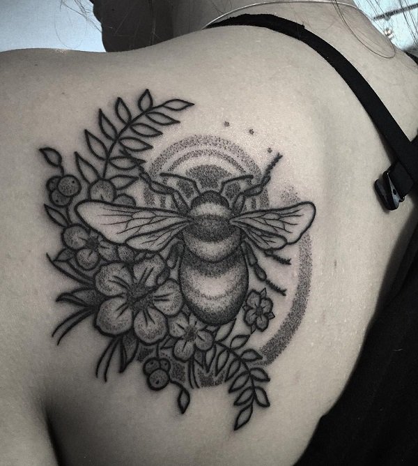 tatuaggio ape 428