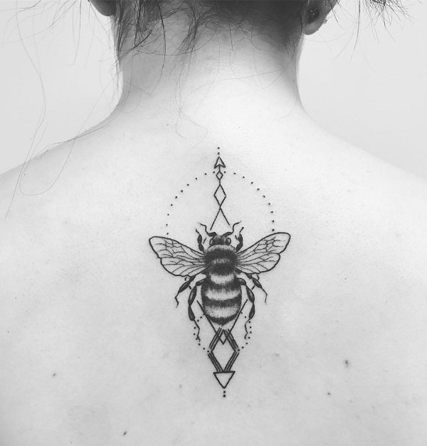 tatuaggio ape 545