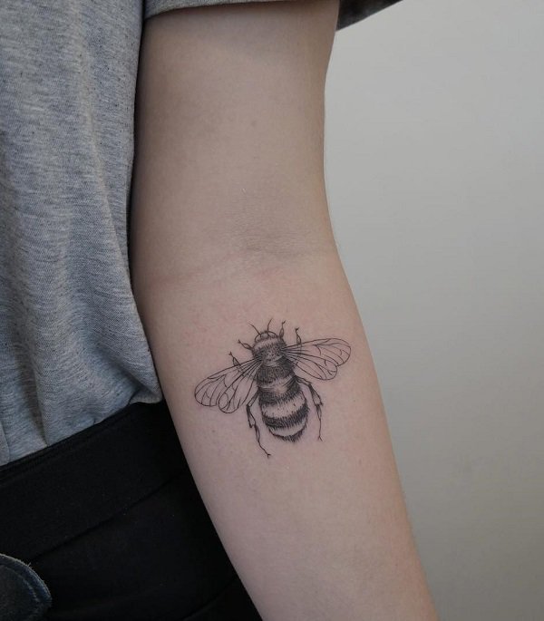 tatuaggio ape 64