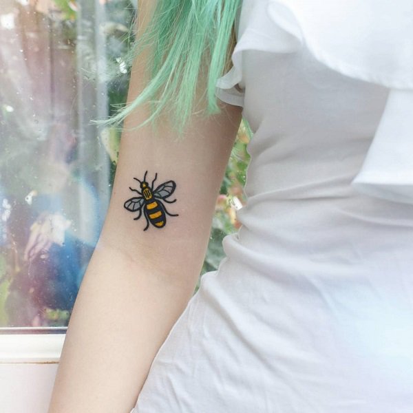 tatuaggio ape 857