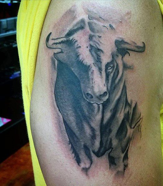 tatuaggio toro 740