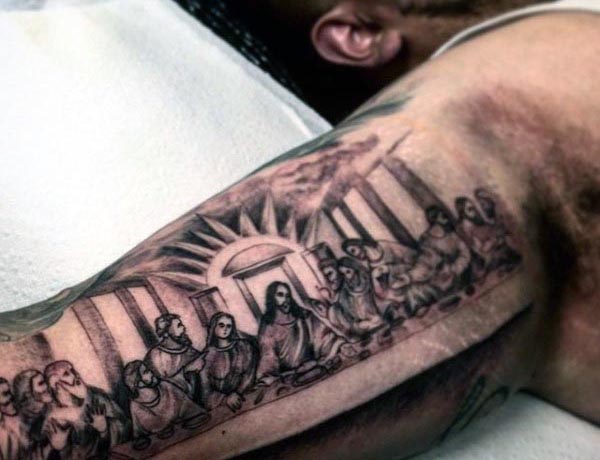 tatuaggio bicipite 353