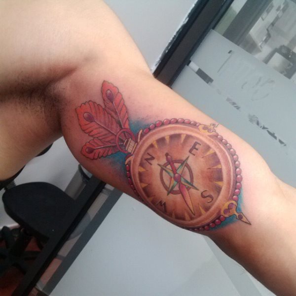 tatuaggio bicipite 449
