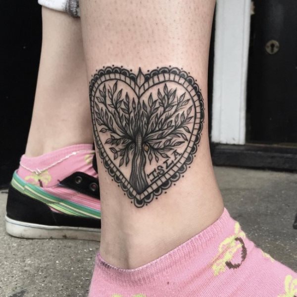 tatuaggio caviglia 329