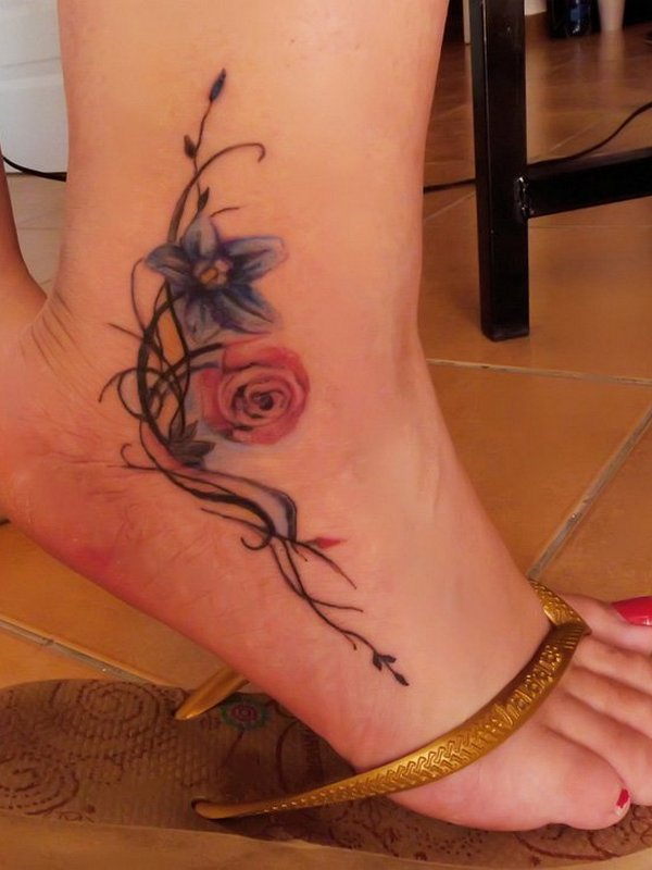 tatuaggio caviglia 373