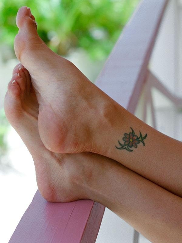 tatuaggio caviglia 657