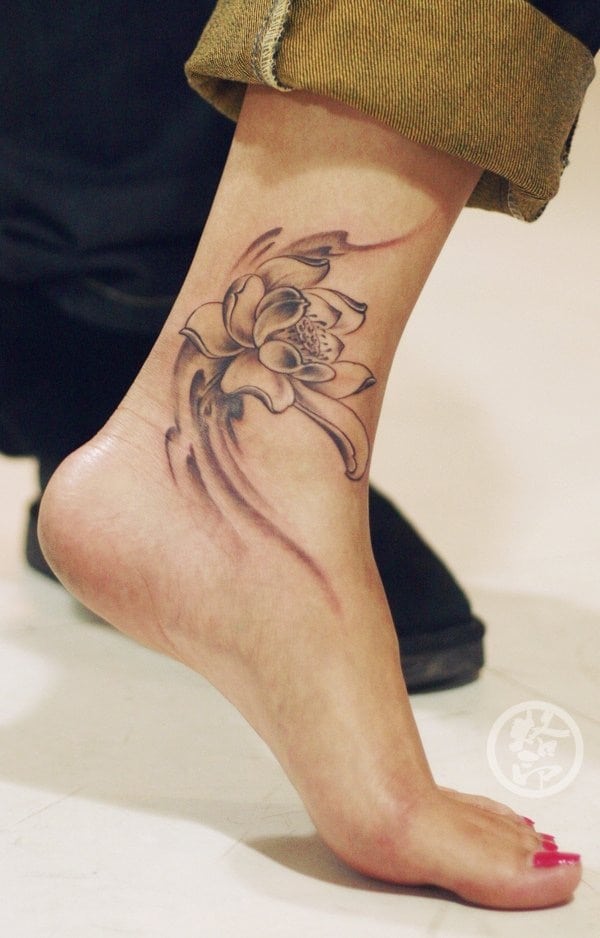 tatuaggio caviglia 665