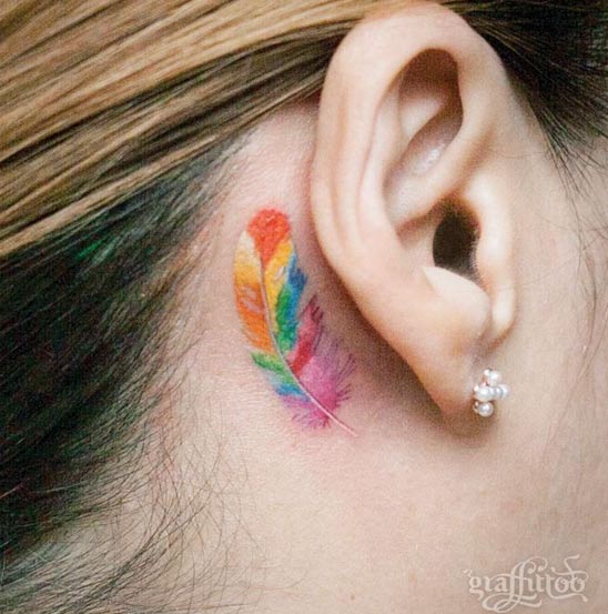 tatuaggio dietro orecchio 445