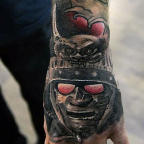 tatuaggio mano 1113