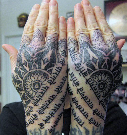 tatuaggio mano 1297