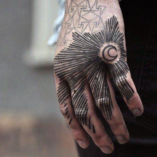 tatuaggio mano 345