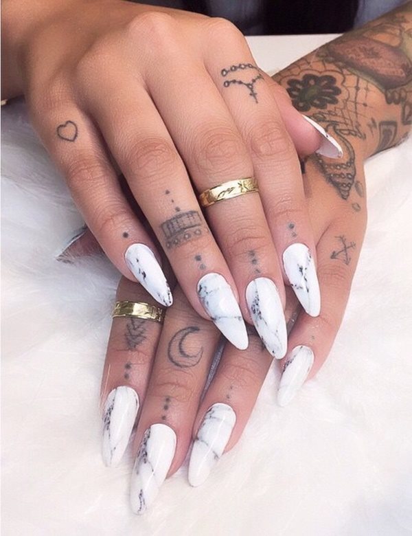 tatuaggio mano 765