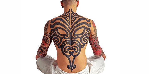 tatuaggio schiena 1001