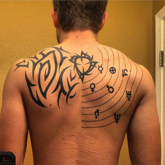 tatuaggio schiena 1013