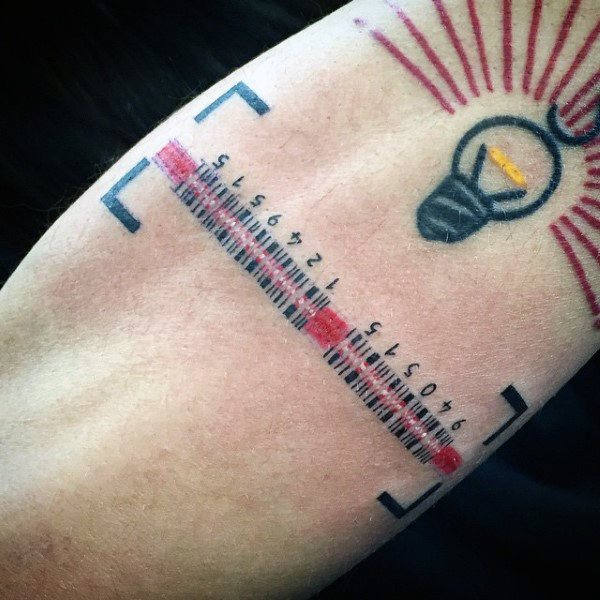 99 tatuaggi con il codice a barre (con il significato)